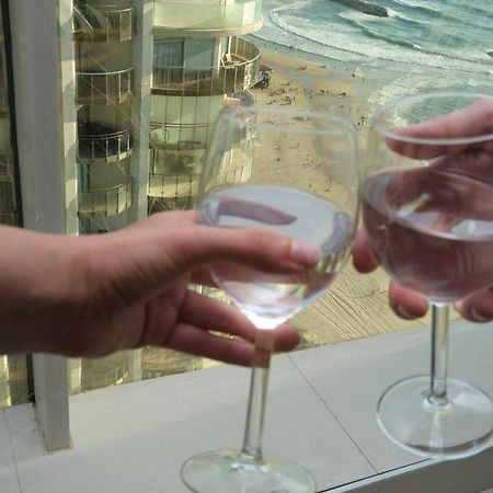 Sunny Sea View Studio Apartment Herzliya ภายนอก รูปภาพ
