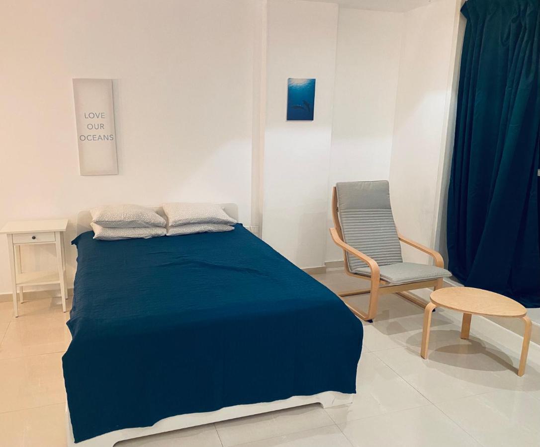 Sunny Sea View Studio Apartment Herzliya ภายนอก รูปภาพ