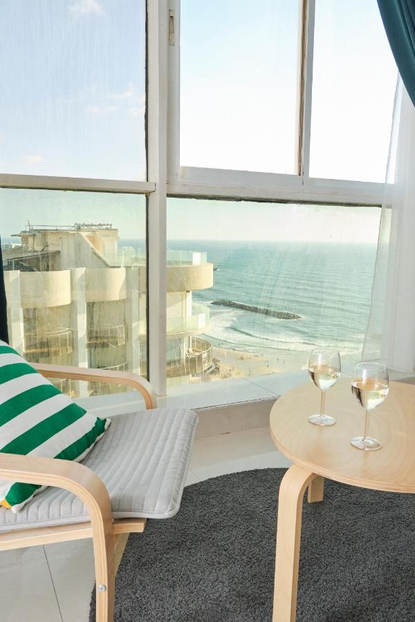 Sunny Sea View Studio Apartment Herzliya ภายนอก รูปภาพ