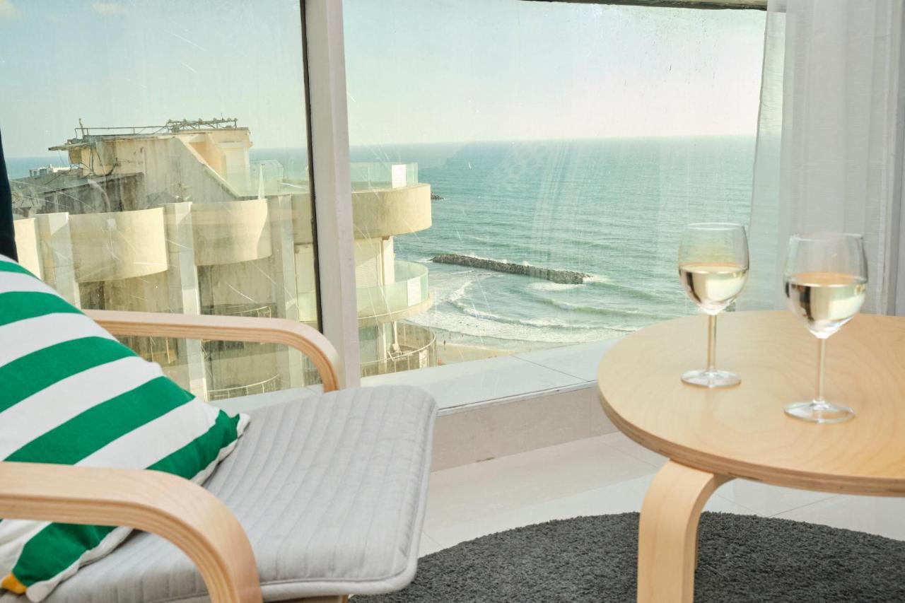 Sunny Sea View Studio Apartment Herzliya ภายนอก รูปภาพ