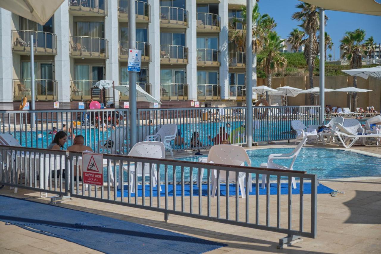 Sunny Sea View Studio Apartment Herzliya ภายนอก รูปภาพ