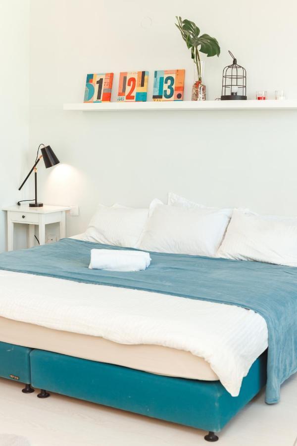 Sunny Sea View Studio Apartment Herzliya ภายนอก รูปภาพ